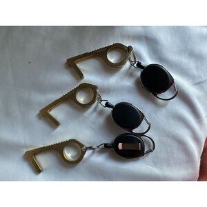 3 Keysmart Retractable Keychain Carabiners with brass  metal clean key